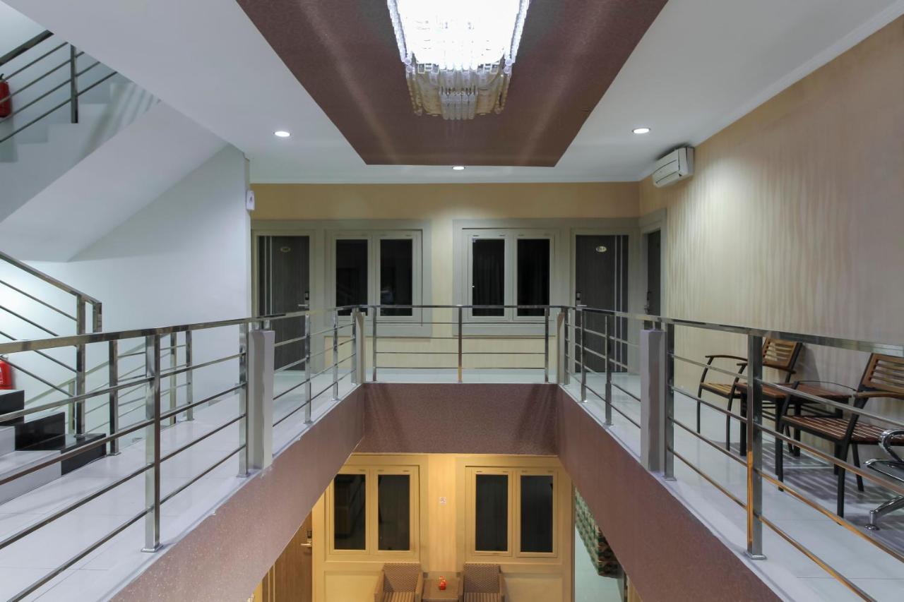 Reddoorz Plus Syariah @ Jalan Sriwijaya Medan Exterior foto