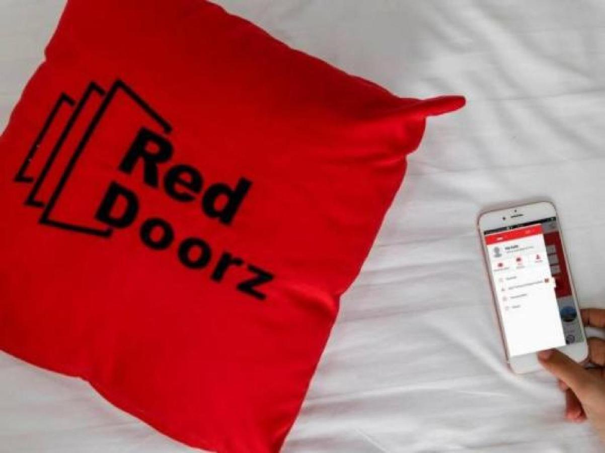 Reddoorz Plus Syariah @ Jalan Sriwijaya Medan Exterior foto